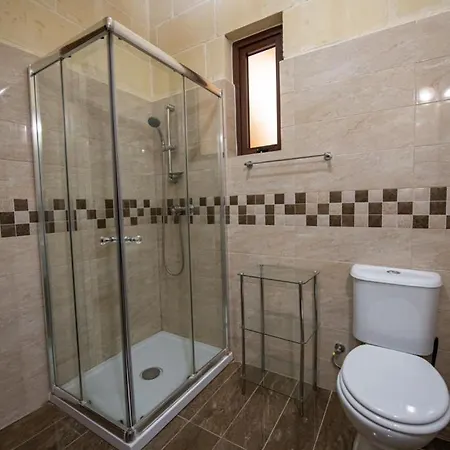 5 Bedroom With Private Pool Holiday home