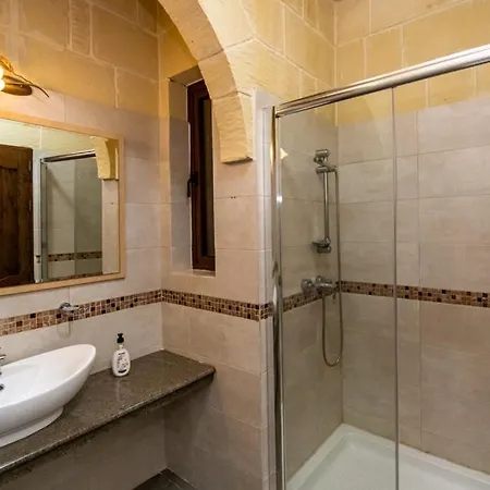 5 Bedroom With Private Pool Holiday home Gharb (Gozo)