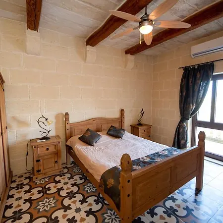 Holiday home 5 Bedroom With Private Pool *